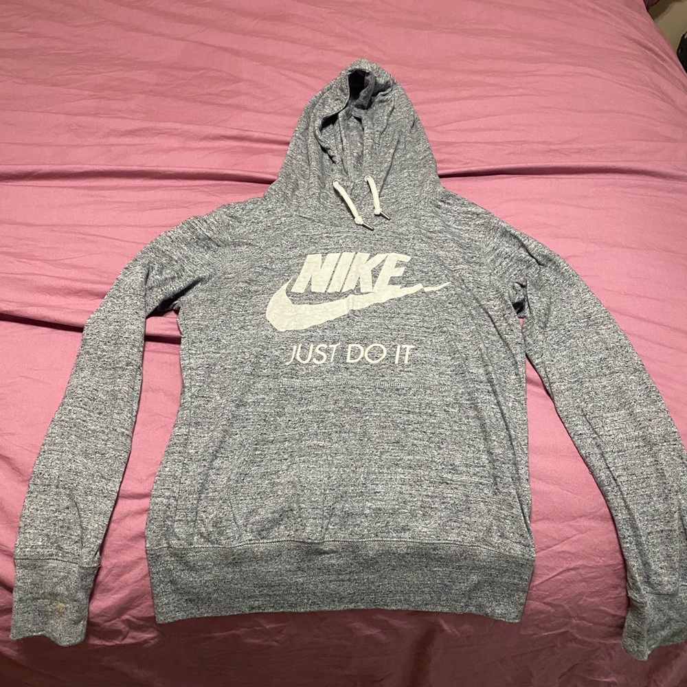 Nike long sleeve sweatshirt